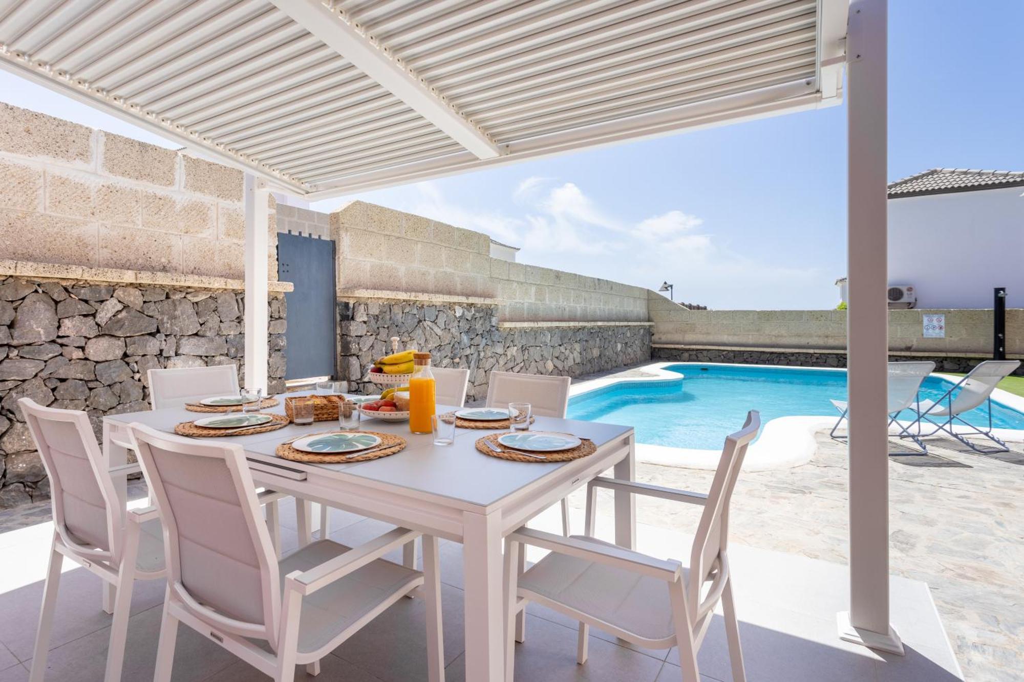 Villa Chloe Costa Adeje Tenerifesummervillas Giant Private Pool 11 Meters Long ภายนอก รูปภาพ