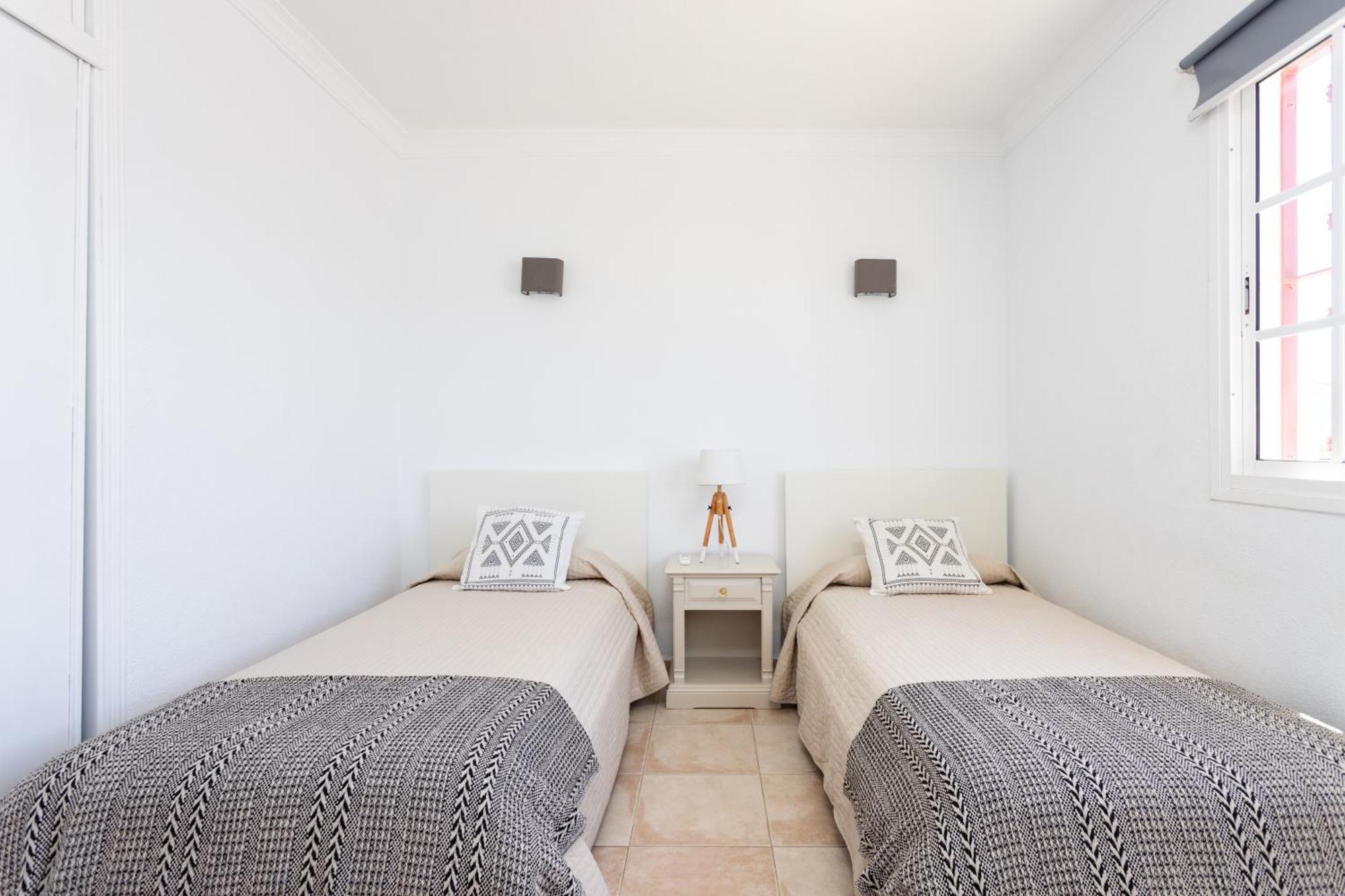Villa Chloe Costa Adeje Tenerifesummervillas Giant Private Pool 11 Meters Long ภายนอก รูปภาพ